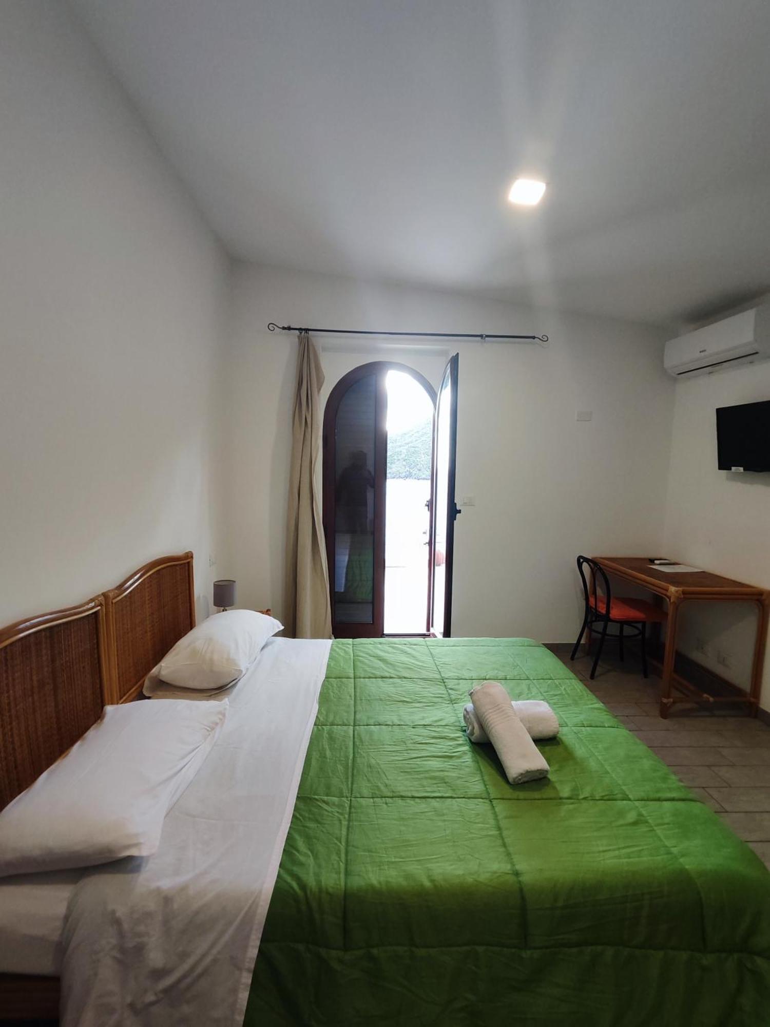 Hotel Faraglione Vulcano  Esterno foto